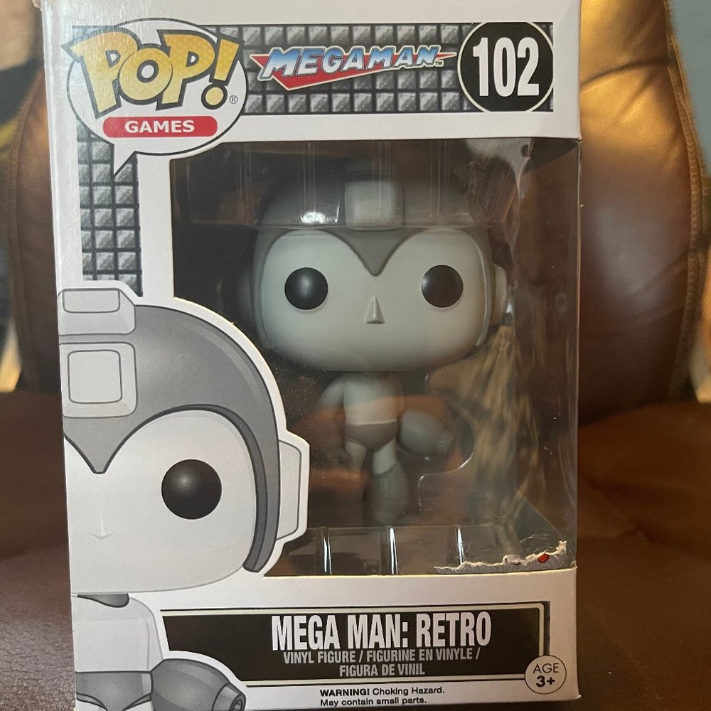 Funko POP! Games: Megaman: Mega Man Retro #102 - Picture 1 of 2